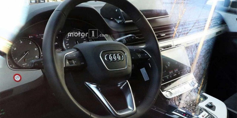 Салон новой Audi Q8 не похож ни на что, ранее выпускавшееся компанией