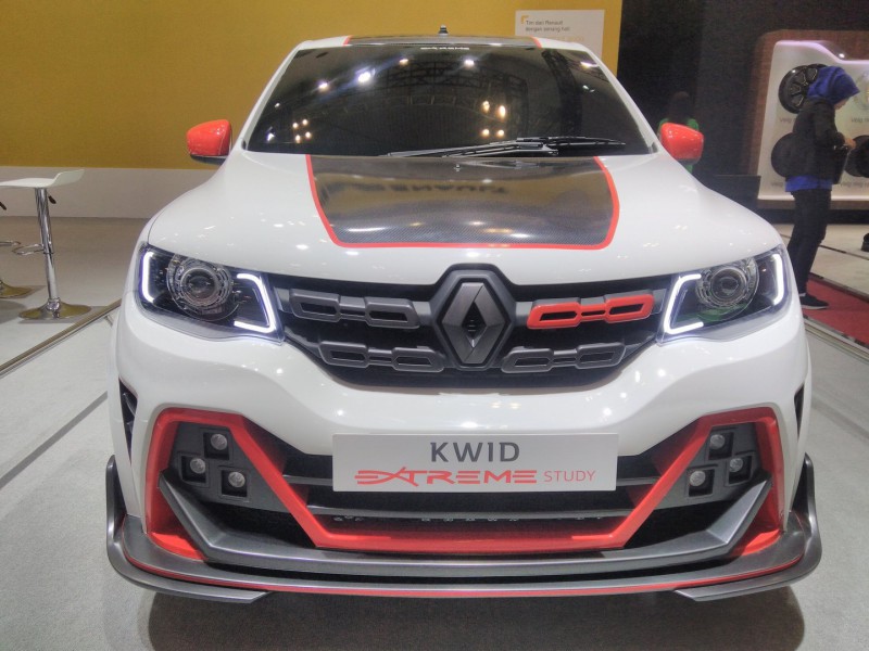 Экстремальный концепт Renault Kwid показали на индонезийском автосалоне
