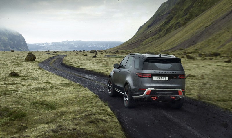 Land Rover представил хардкорную версию Discovery SVX