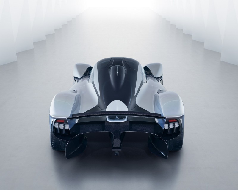 Экзотический Aston Martin Valkyrie в $ 2,6 млн. предлагает свободу персонализации