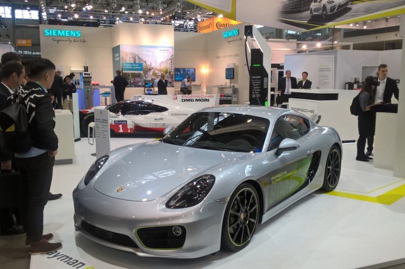 Porsche Cayman e-Evolution анонсировал прибытие Mission E