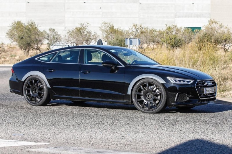 Новый Audi RS7 Sportback попался фотошпионам