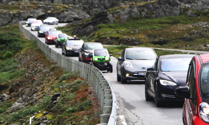 Доля электромобилей в Норвегии быстро растет