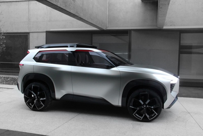 Агрессивный концепт Nissan Xmotion намекает на будущий дизайн бренда