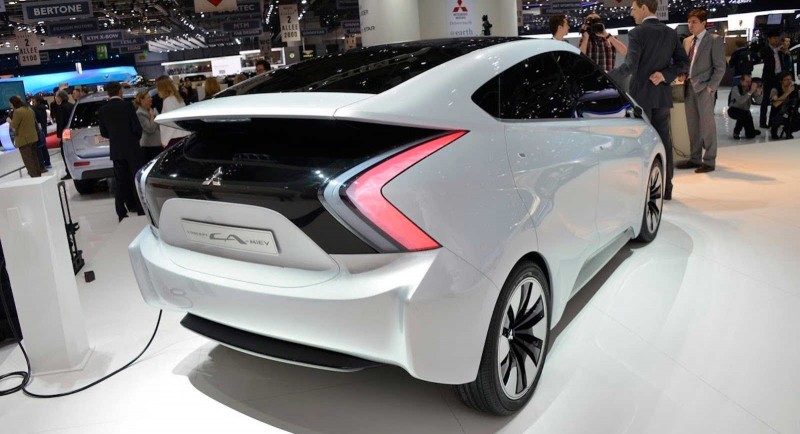 Mitsubishi: автомобили без зеркал придут в 2019 году