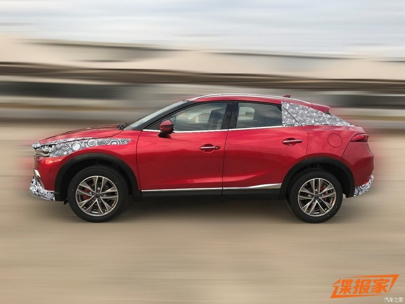 Очередной китайский клон повторил дизайн Mazda CX-4