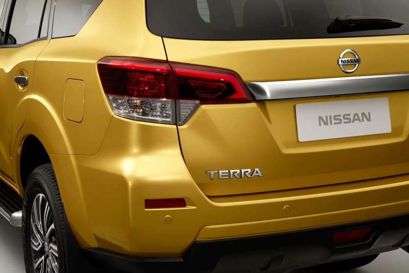 Nissan показал новый внедорожник Terra