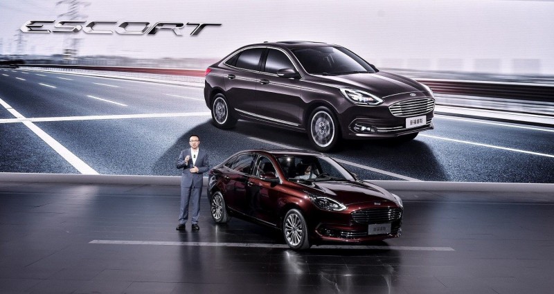 Обновленный Ford Escort с подобным Focus дизайном идет покорять Китай