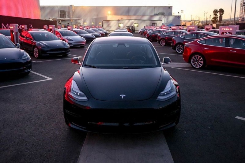 Илон Маск: производство самой дешевой версии Model 3 просто убьет Tesla