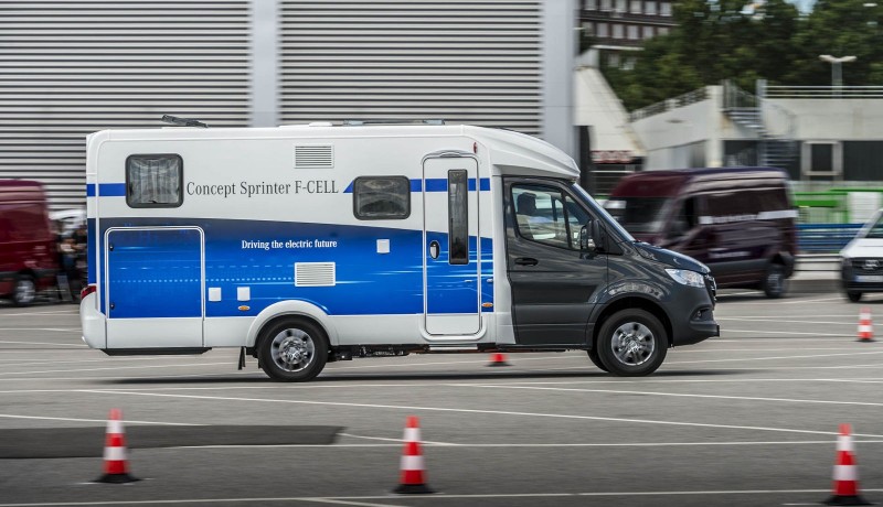 Mercedes Sprinter F-Cell: водородные технологии для большого фургона