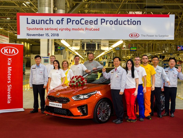 Новый Kia ProCeed запустили в производство в Словакии