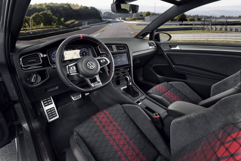VW Golf GTI TCR: дорожный автомобиль с гоночным ДНК