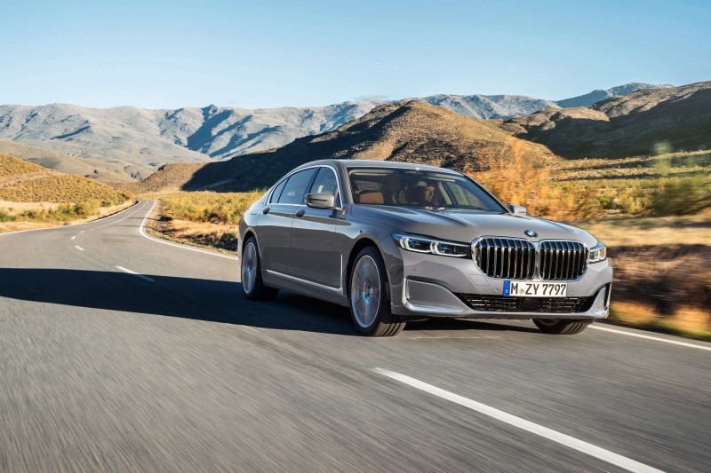BMW привезет в Женеву новую 7-Series, 330e, X5 xDrive45e и другие модели