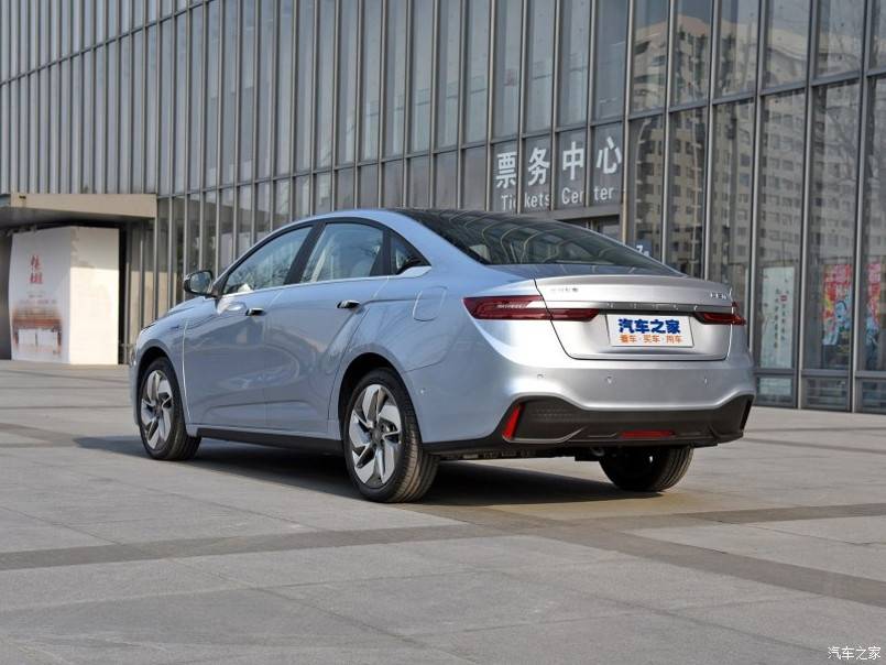 Geely GE11 может помочь бренду завоевать глобальные рынки - 6