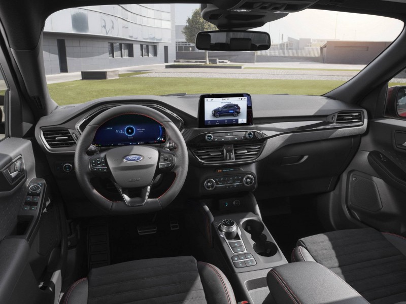 Новый Ford Kuga 2020 дебютировал с тремя гибридными двигателями
