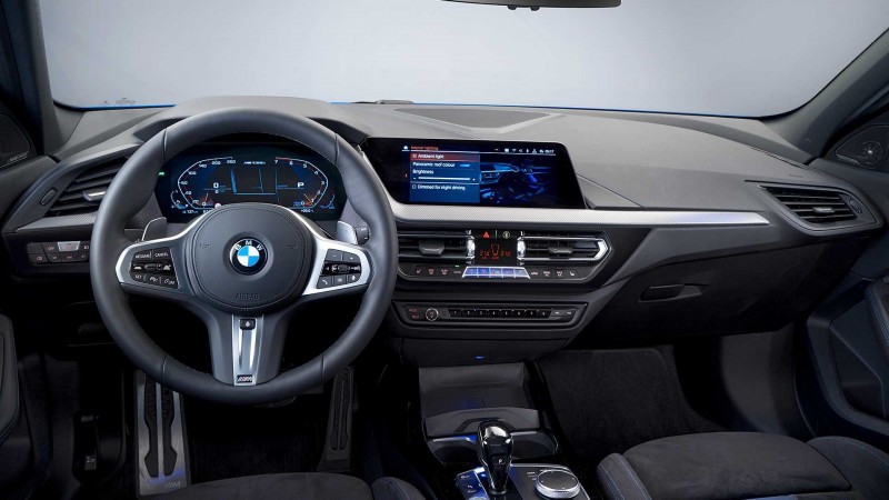 Новую BMW 1-Series изобрели заново, предусмотрев максимум практичности