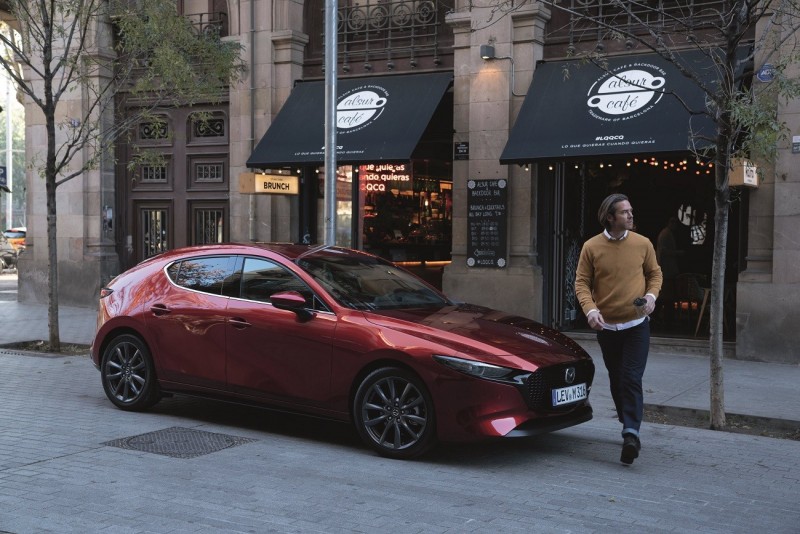 Mazda3 2019 приехала в Украину: цены