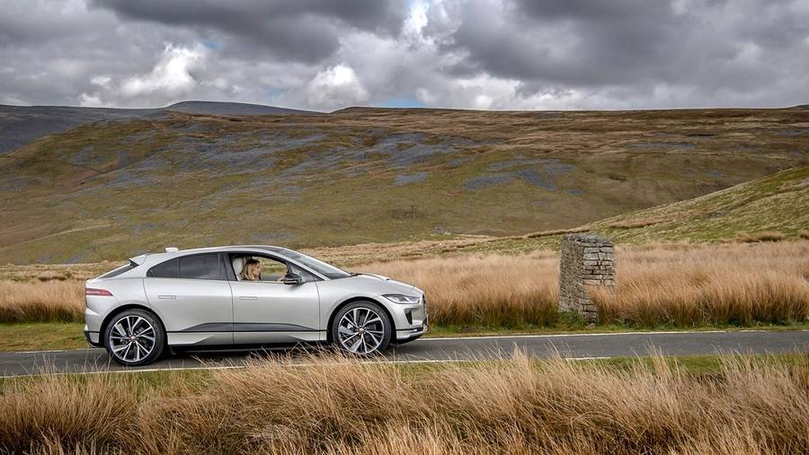 Jaguar I-Pace покорил Эверест на одном аккумуляторе - 2