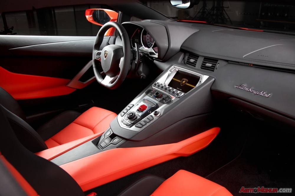 Новый Lamborghini Aventador представили в Женеве [33 фото] - 29