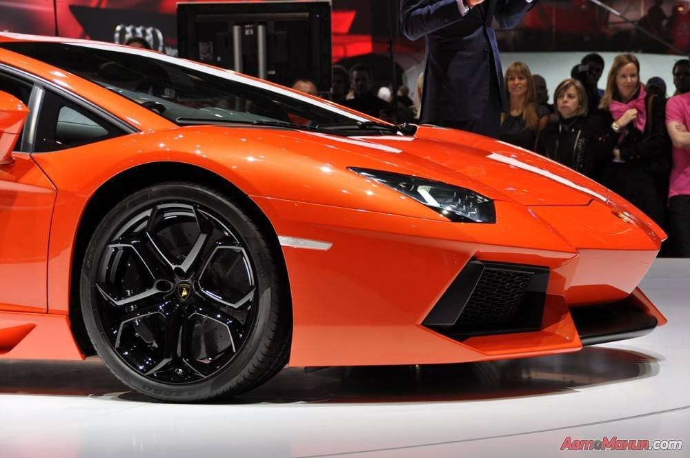 Новый Lamborghini Aventador представили в Женеве [33 фото] - 20