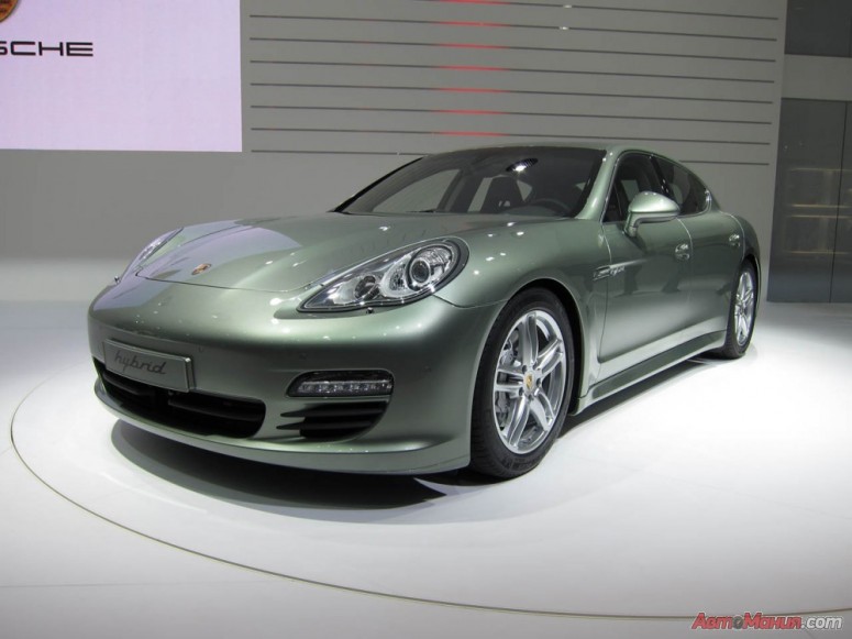 Гибридный 2012  Porsche Panamera S: 165 км/час на электротяге [14 фото]