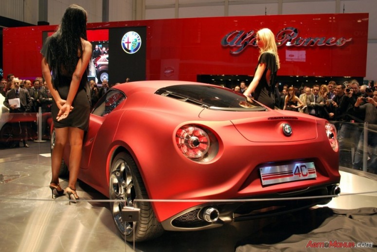 Родстер Alfa Romeo 4C: поистине итальянский спортивный автомобиль [фото]