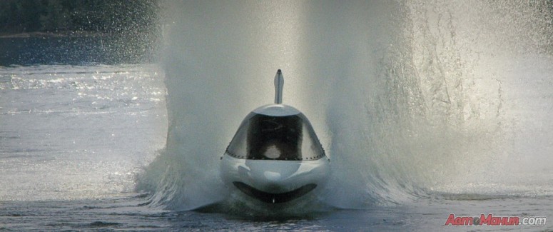 Скоростной катер: смесь дельфина, акулы и скутера [видео]