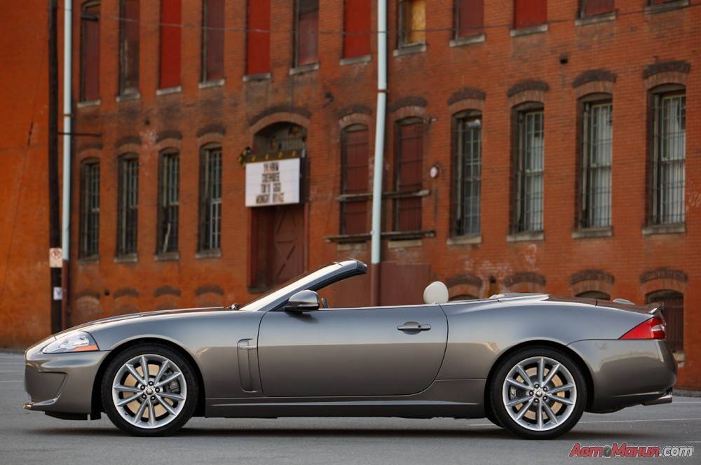 Люксовый кабриолет Jaguar XKR 2011 [15 фото] - 13