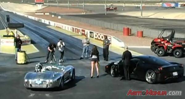1965 Shelby Cobra против Ferrari 458 Italia: ставка - 0,000 [видео] - 1