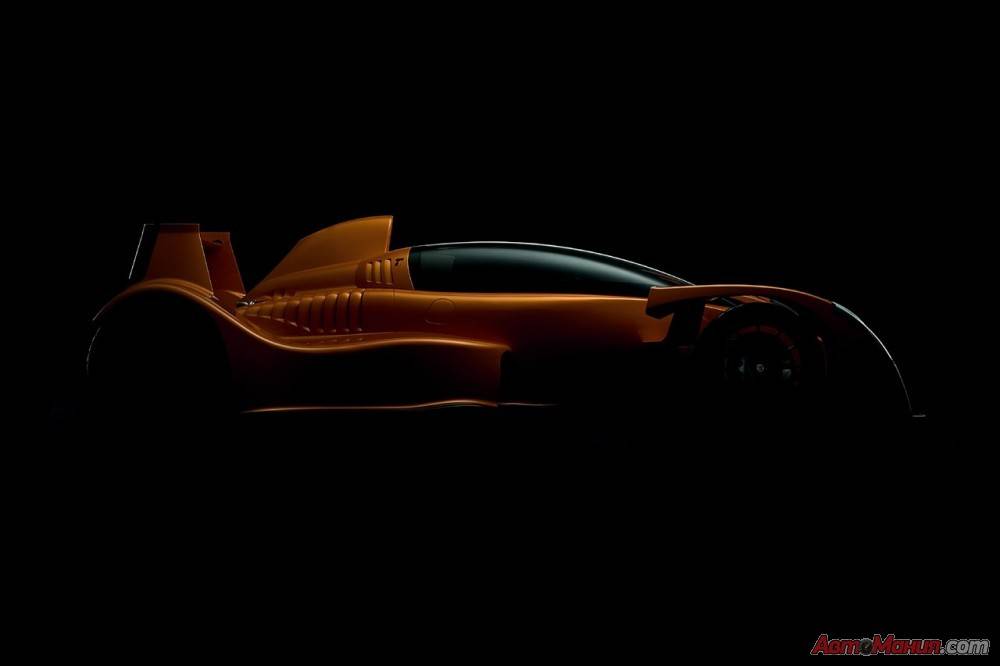 Мика Хаккинен приручает Caparo T1 [видео] - 2