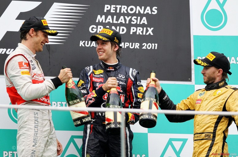 Взгляд изнутри Формулы-1: Гран При Малайзии 2011 [53 фото]