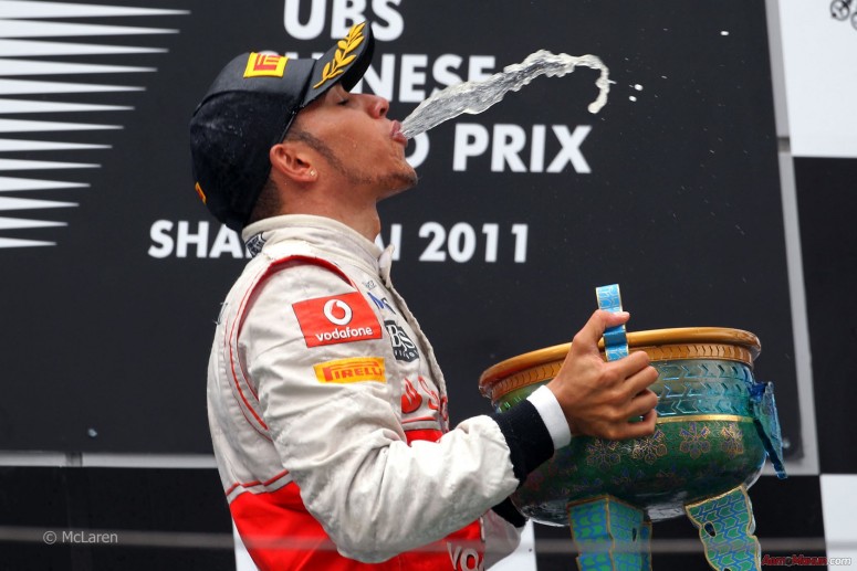 Формула-1 изнутри: Гран-при Китая 2011 [55 фото]