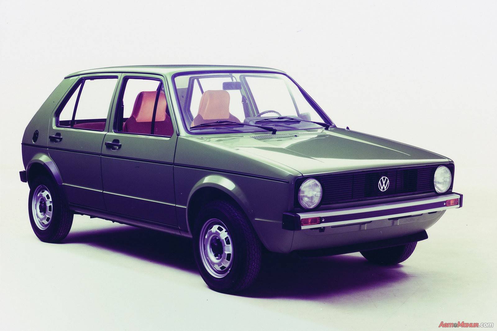 VW  отмечает 35-летие первого дизельного Golf - 1