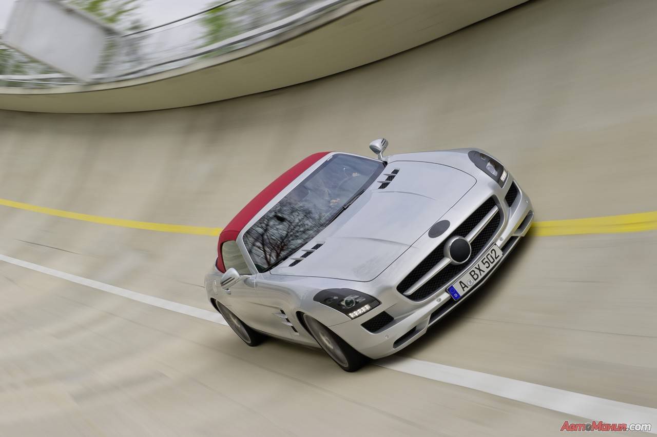 Финальные испытания родстера Mercedes SLS AMG 2012 - 4