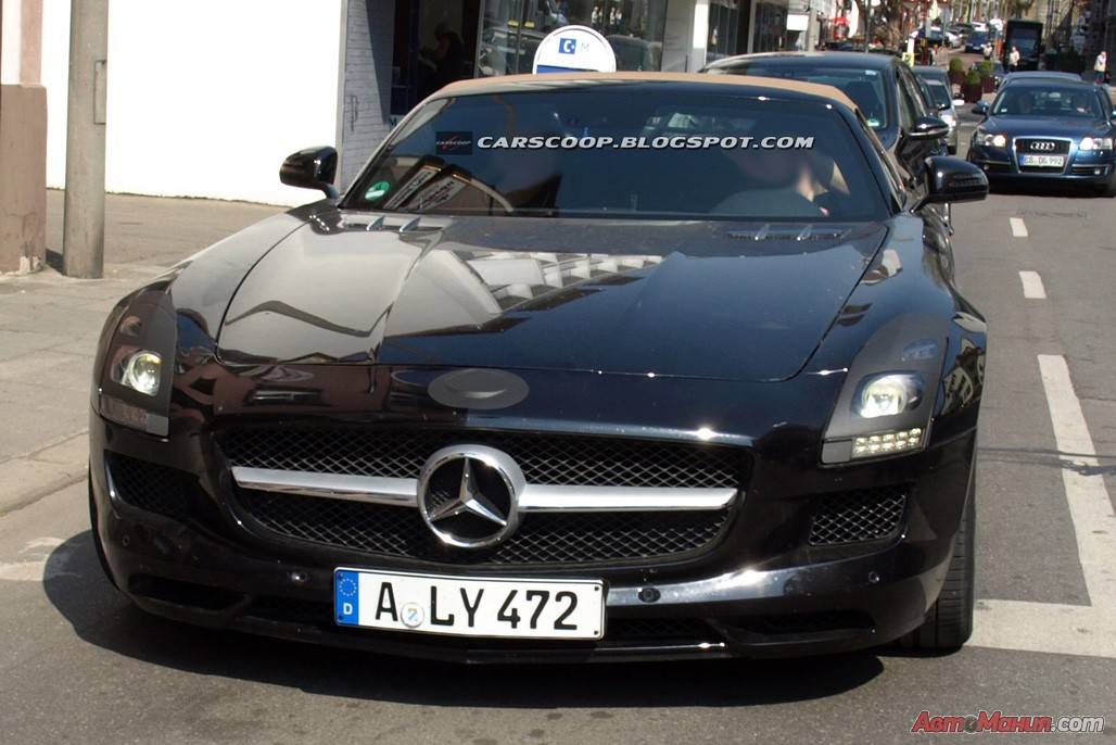 Новый SLS AMG Roadster: шпионские фото на улицах города - 5