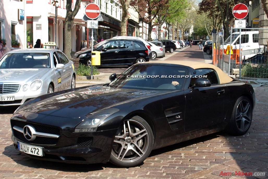 Новый SLS AMG Roadster: шпионские фото на улицах города - 16