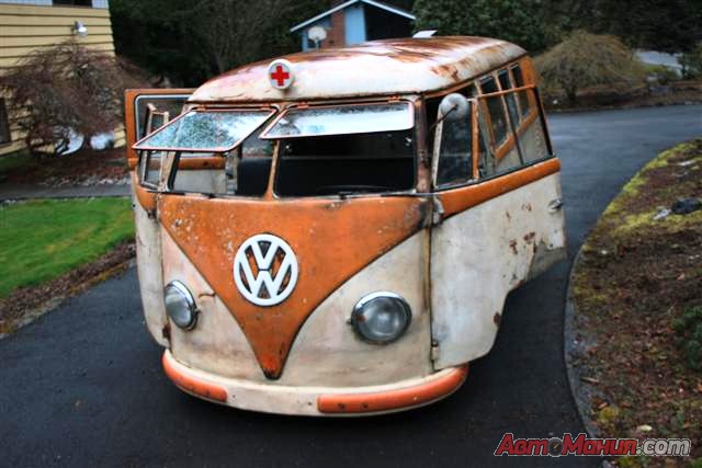 Наверное, самый старый автомобиль скорой помощи на VW Type II