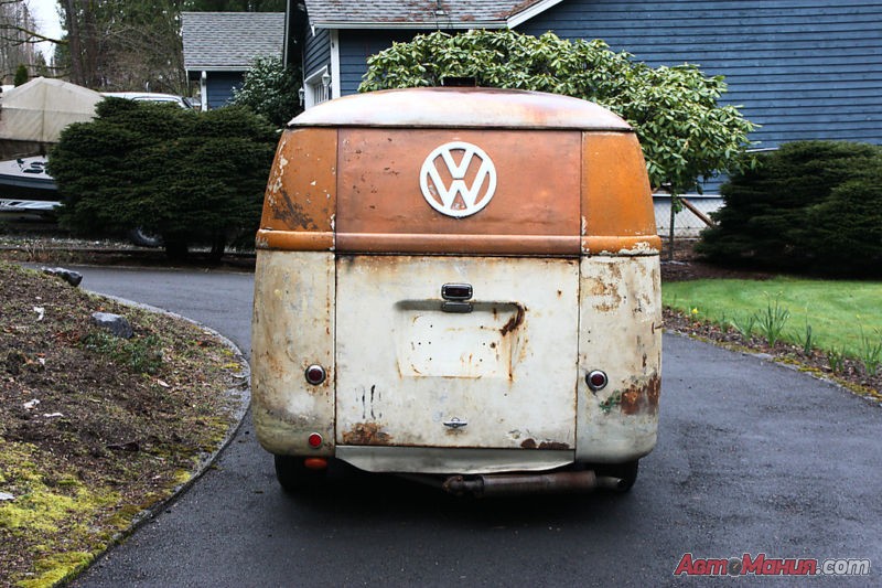 Наверное, самый старый автомобиль скорой помощи на VW Type II