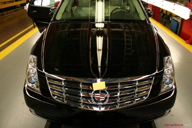 Заключительный Cadillac DTS идет в коллекцию Булгари