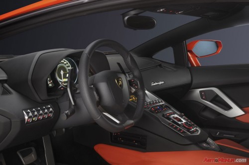 Aventador Roadster: утечка информации