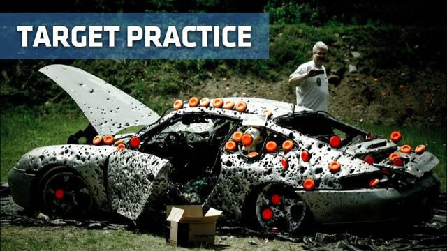 Икону Porsche изрешетили: 10 000 пулевых отверстий [12 фото] - 12