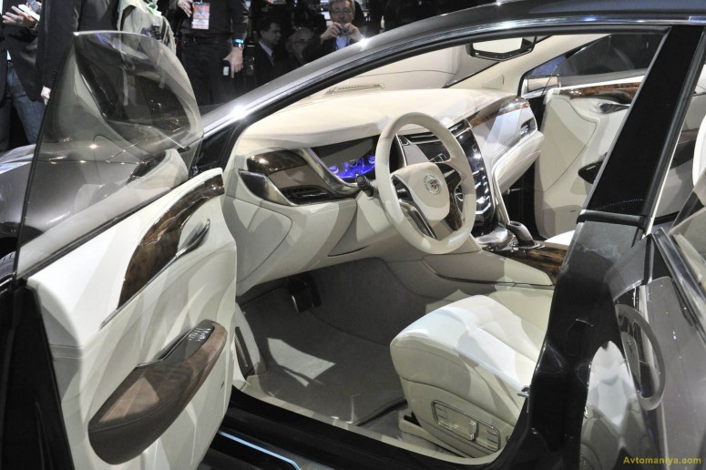 Cadillac интригует флагманской моделью седана