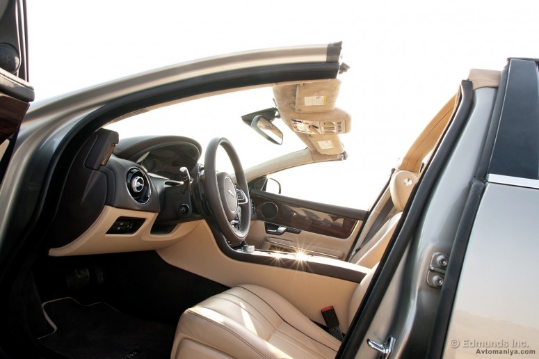 Самый большой Jaguar XJL стал представительским кабриолетом