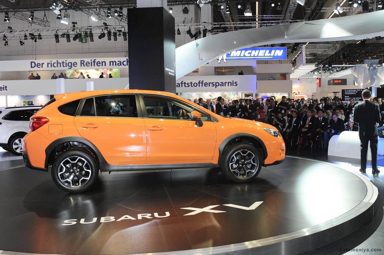Subaru представила компактный кроссовер - 9