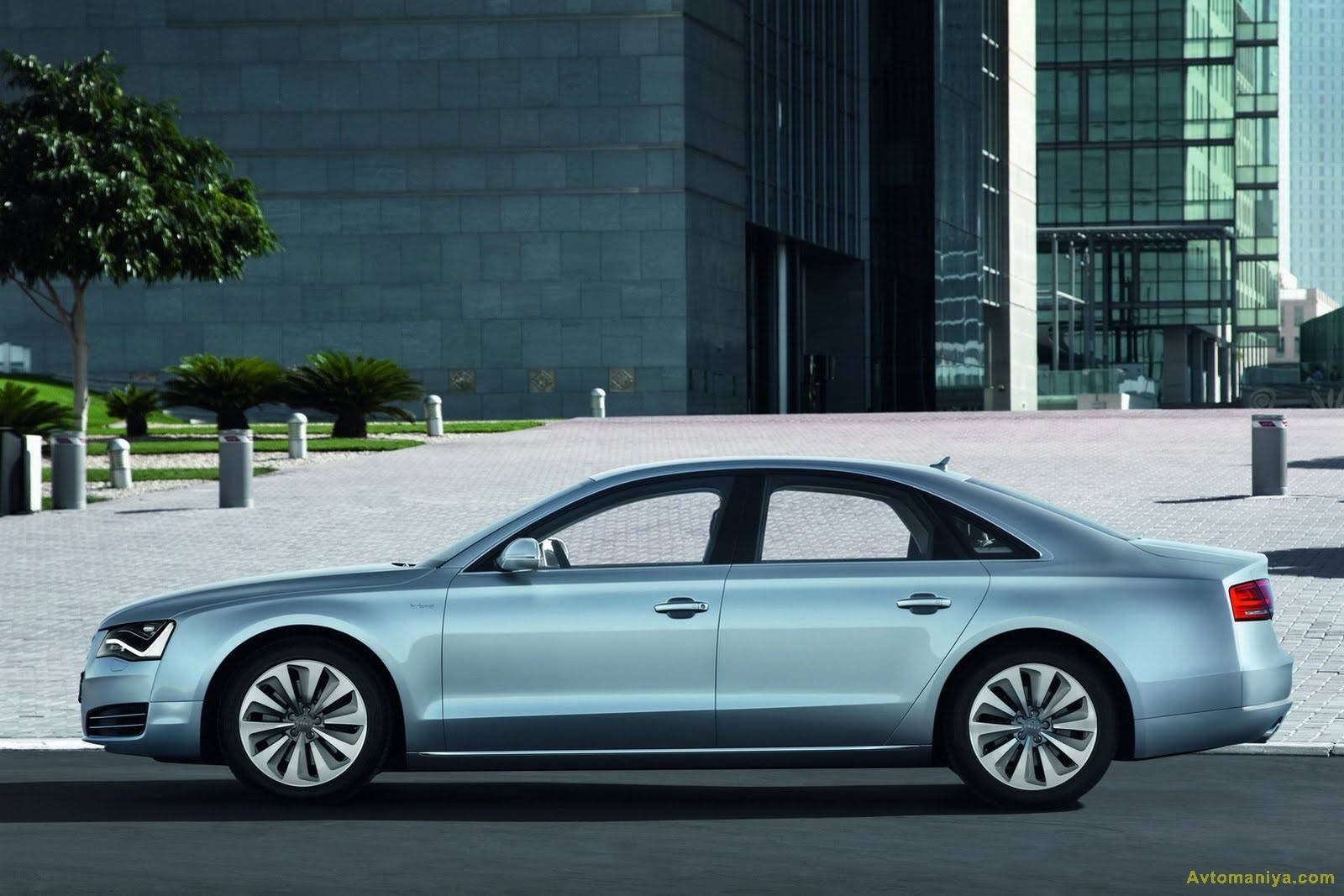Новинки в экспозиции Audi: гибридный А8, эксклюзивный концепт ABL W12 и 4,0 TFSI - 23