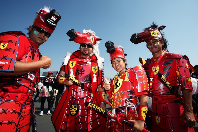 За кулисами Гран-при Японии 2011: фоторепортаж