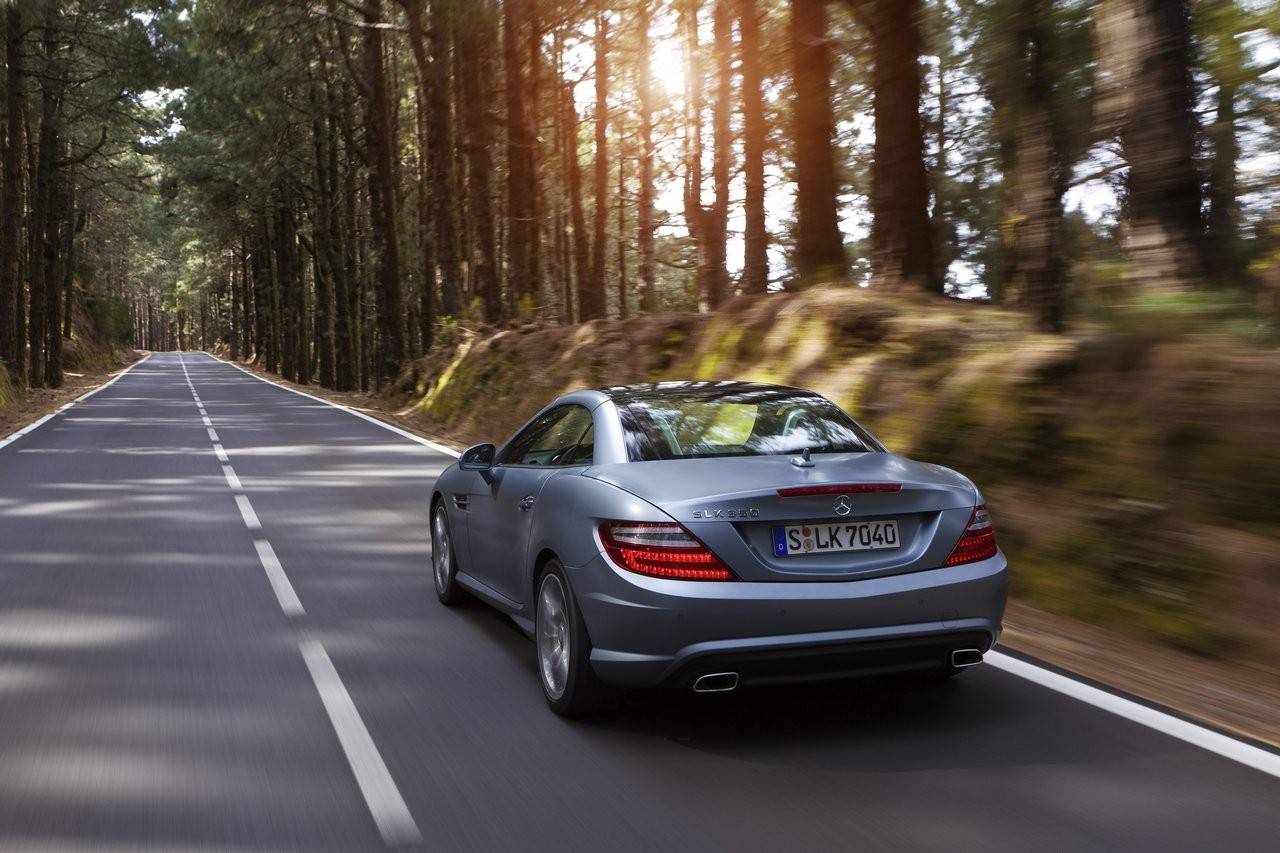 2012 Mercedes SLK: новые официальные фотографии - 6