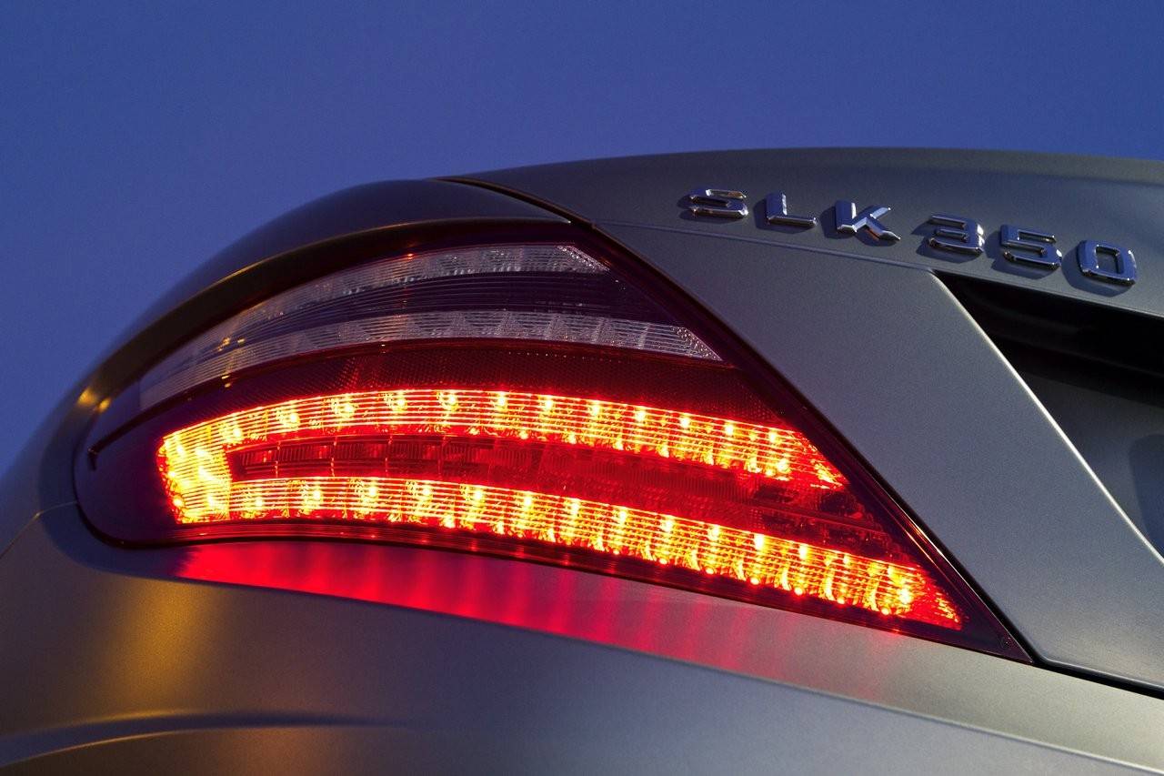 2012 Mercedes SLK: новые официальные фотографии - 10