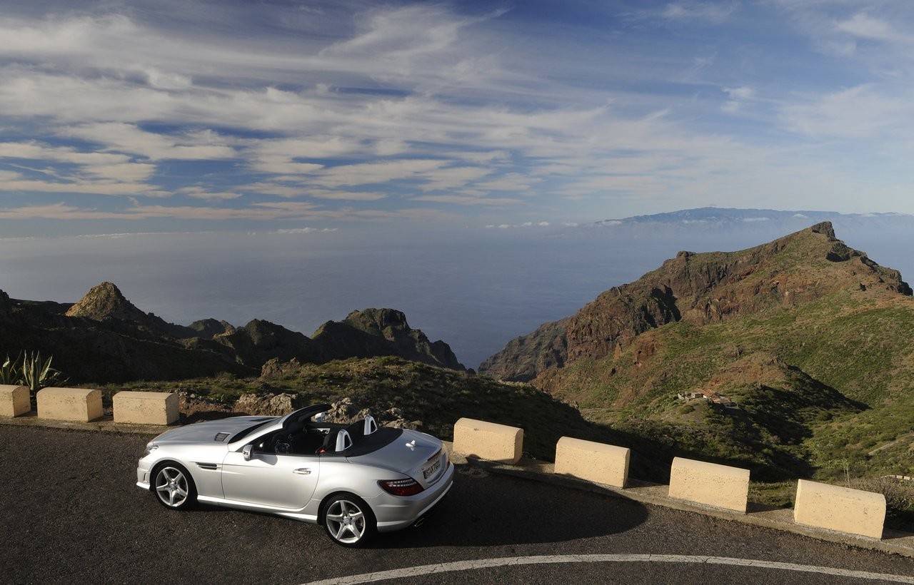 2012 Mercedes SLK: новые официальные фотографии - 12