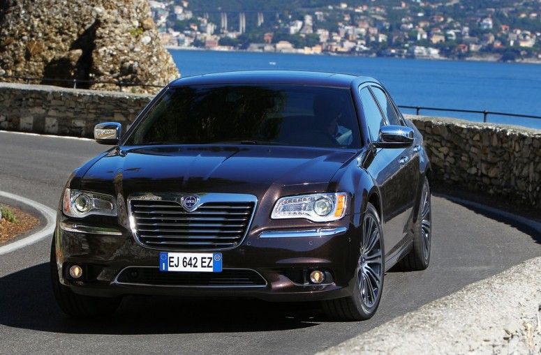 Новая Lancia Thema - это переработанный Chrysler 300 [видео]